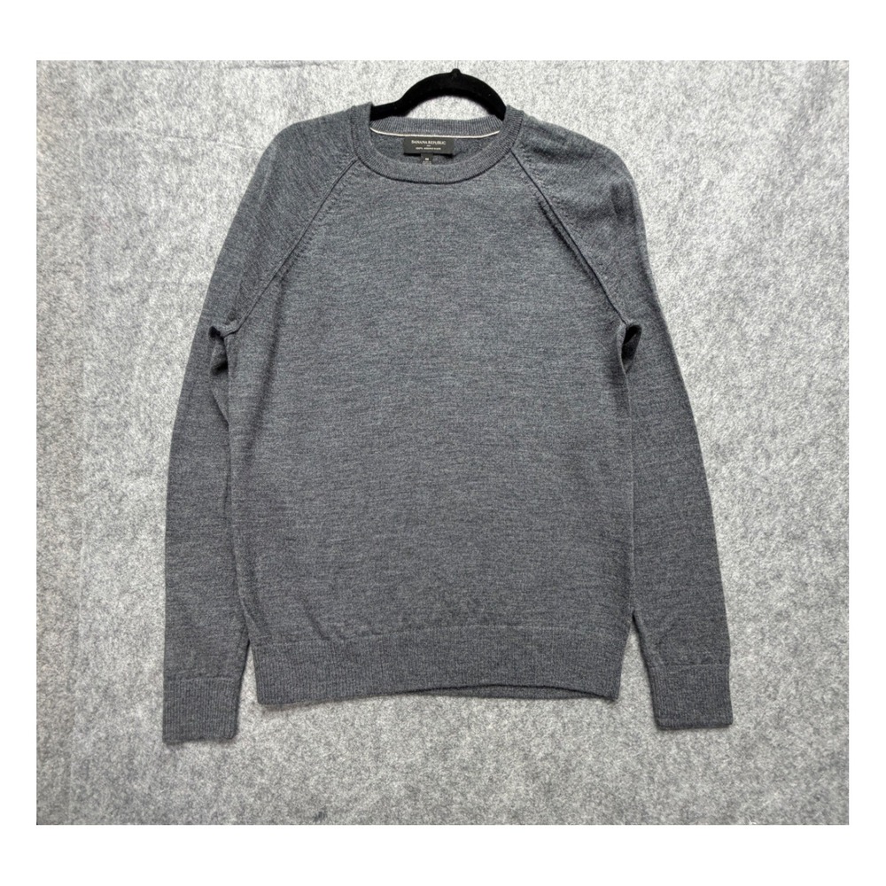 Banana Republic Mens M Gray 100% Merino Wool Raglan Crewneck Sweater Lightweight